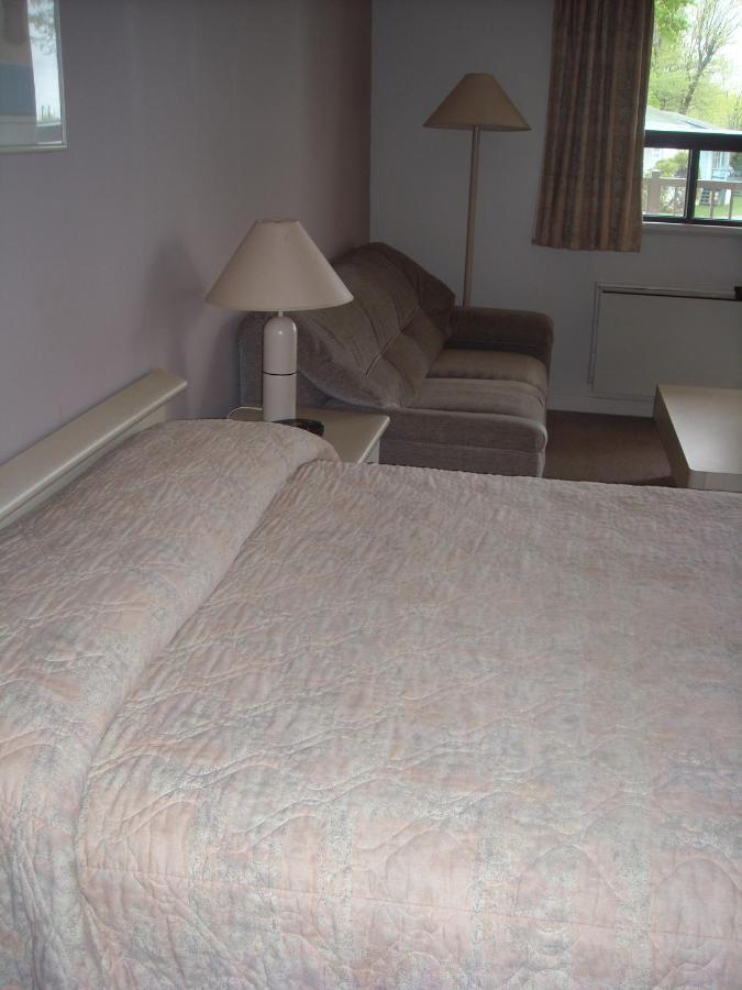 Hotel Oasis Lac St-Louis Salaberry-de-Valleyfield Zimmer foto